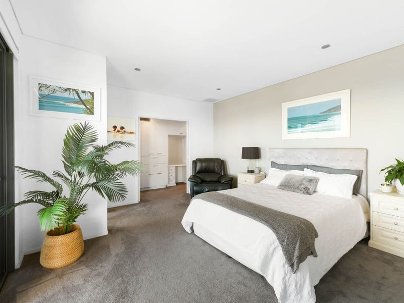 Luxury, Location, Lifestyle Penthouse Perfection!