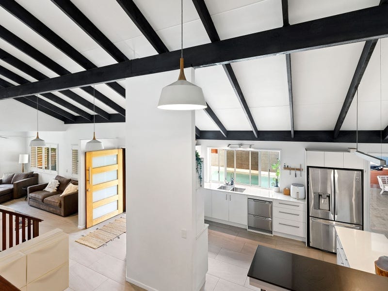 Buderim, Spacious 1293m2, Family-Friendly!