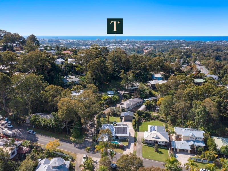 Buderim, Spacious 1293m2, Family-Friendly!