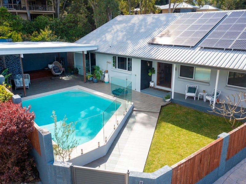 Buderim, Spacious 1293m2, Family-Friendly!
