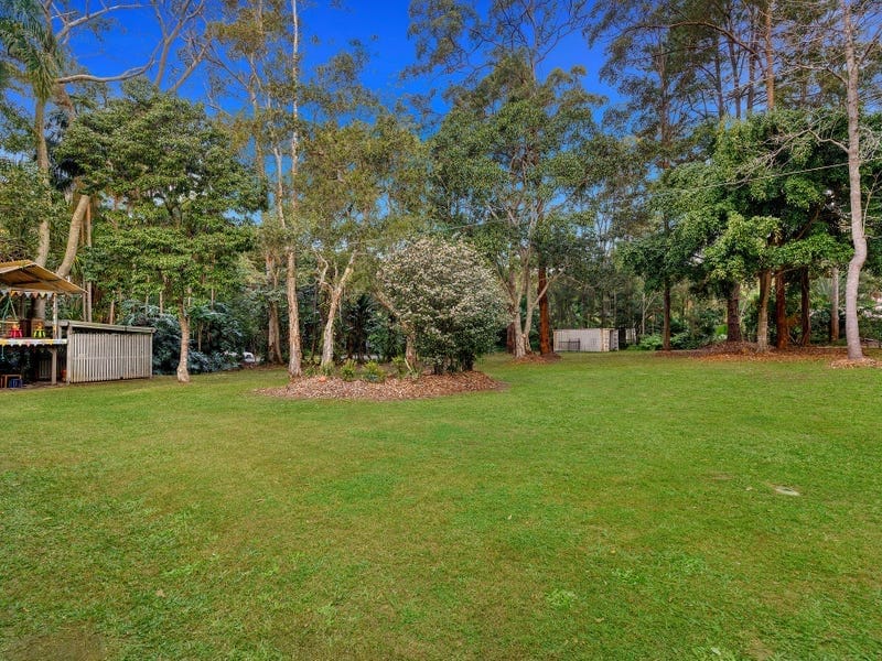 Elegant Entertainer on 1¾ Acres!