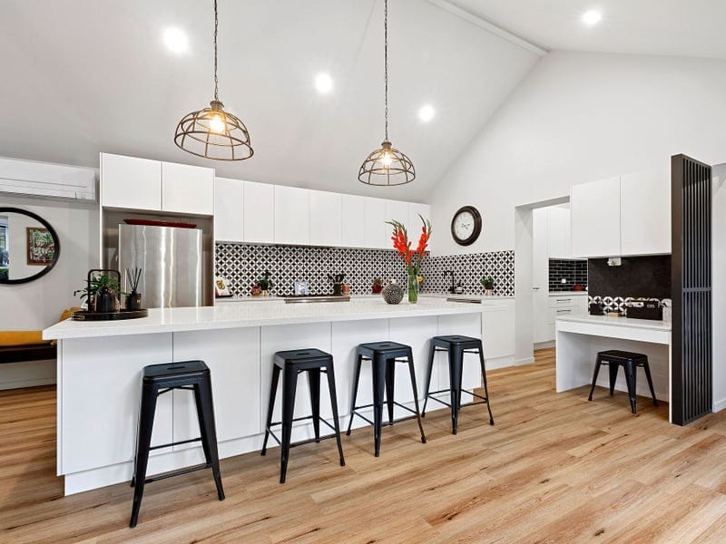 Elegant Entertainer on 1¾ Acres!