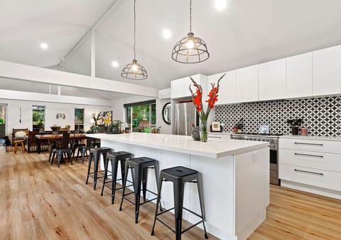 Elegant Entertainer on 1¾ Acres!