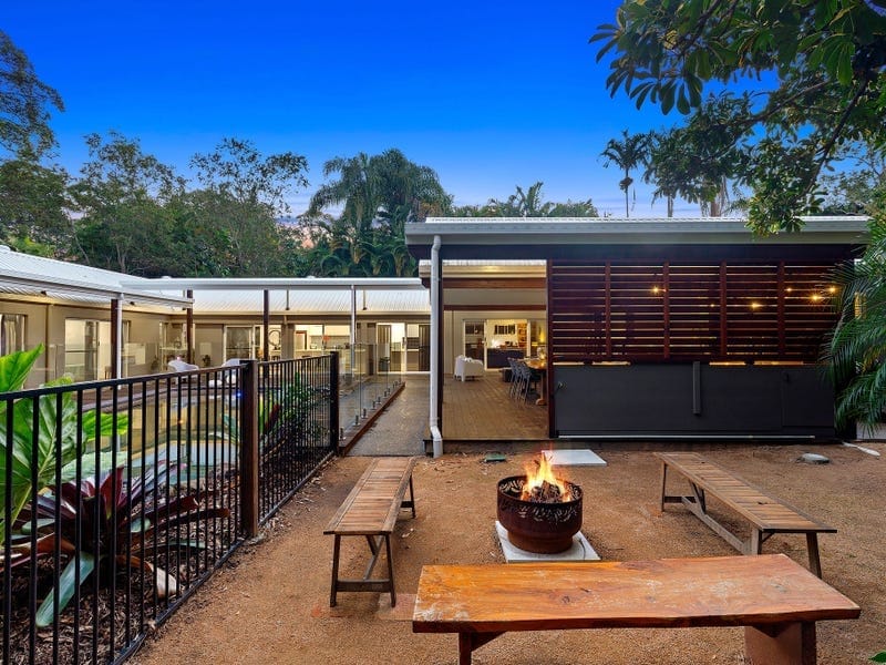 Elegant Entertainer on 1¾ Acres!