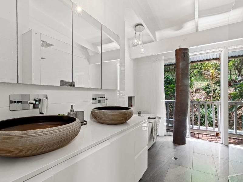 The Ultimate Rainforest Retreat In Buderims Heart...