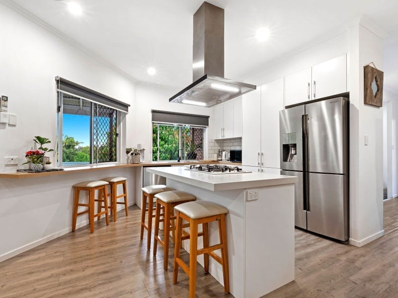 ¼ Acre, Family Perfection!
