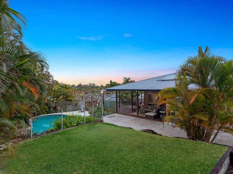 ¼ Acre, Family Perfection!