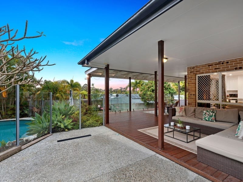 ¼ Acre, Family Perfection!