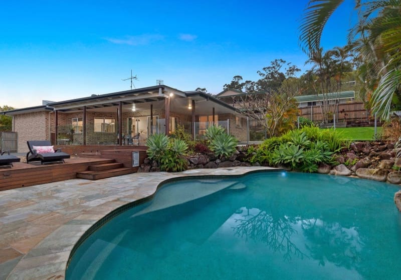 ¼ Acre, Family Perfection!