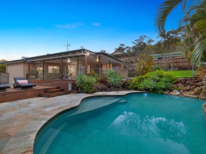 ¼ Acre, Family Perfection!