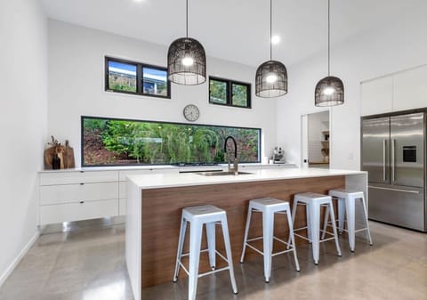 Custom-Designer Lifestyle Stunner!
