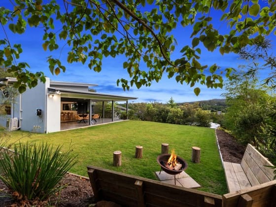 Custom-Designer Lifestyle Stunner!