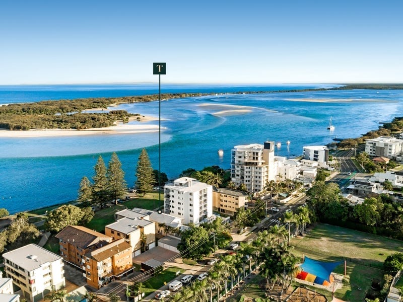 GOLDEN Location, Lifestyle, Opportunity!
