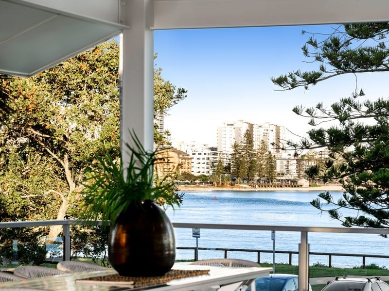 GOLDEN Location, Lifestyle, Opportunity!