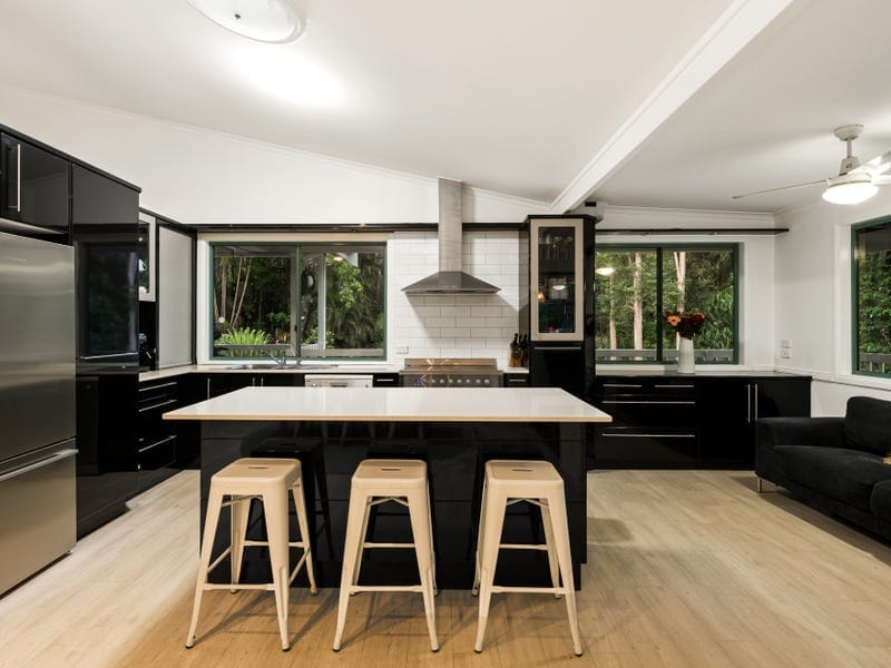 Rainforest Charmer: Private, Peaceful, Picturesque!