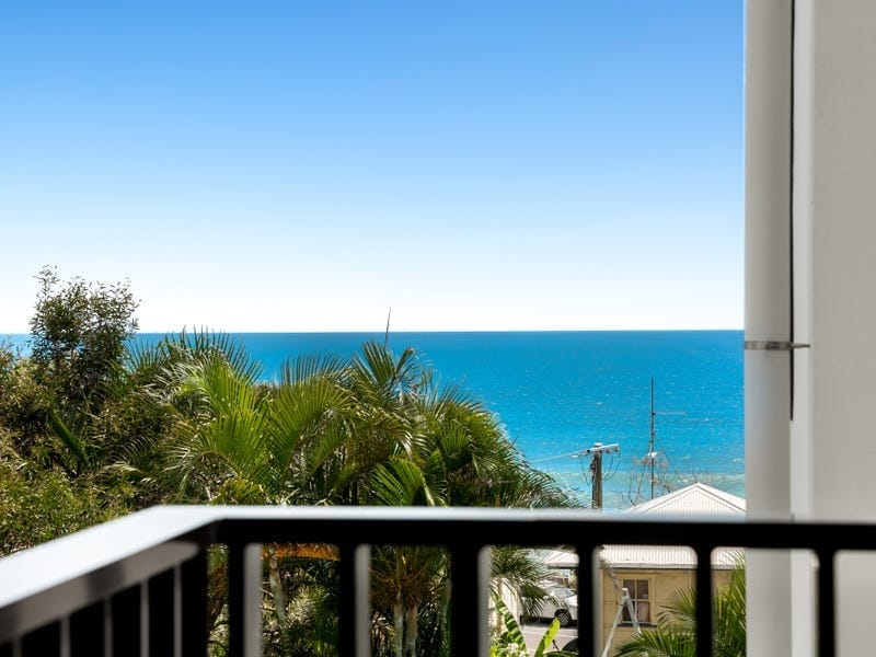 Luxurious Ocean Front Unit By Mosaic!