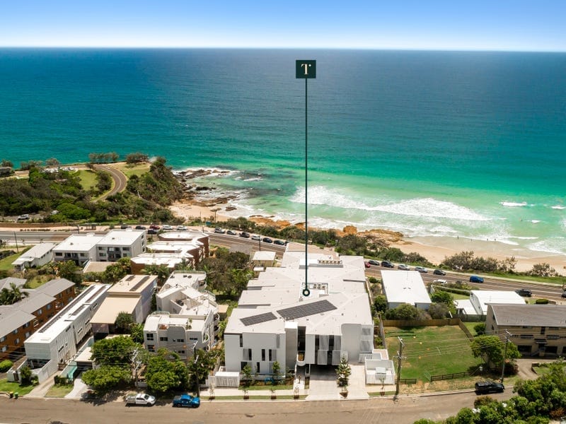 Luxurious Ocean Front Unit By Mosaic!