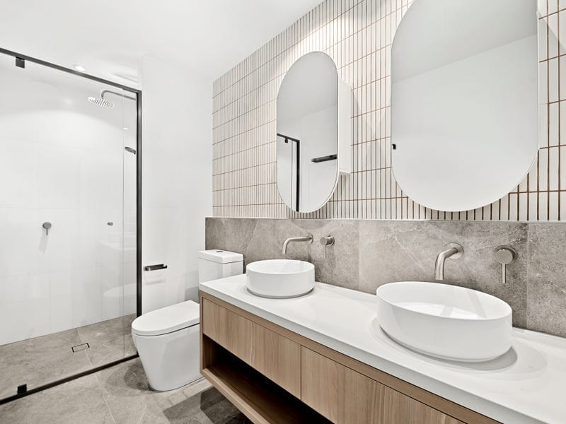 Luxurious Ocean Front Unit By Mosaic!