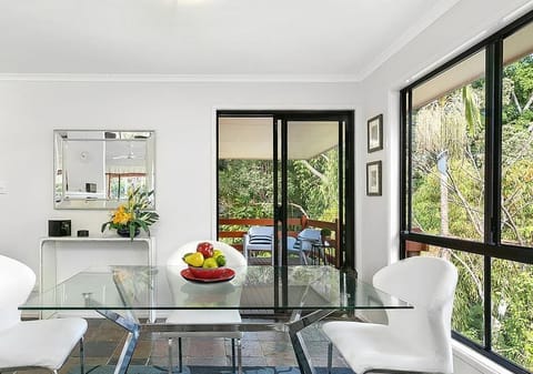 Privacy + Charm in the heart of Buderim