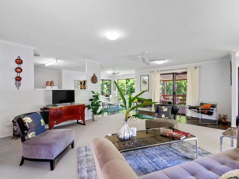 Privacy + Charm in the heart of Buderim