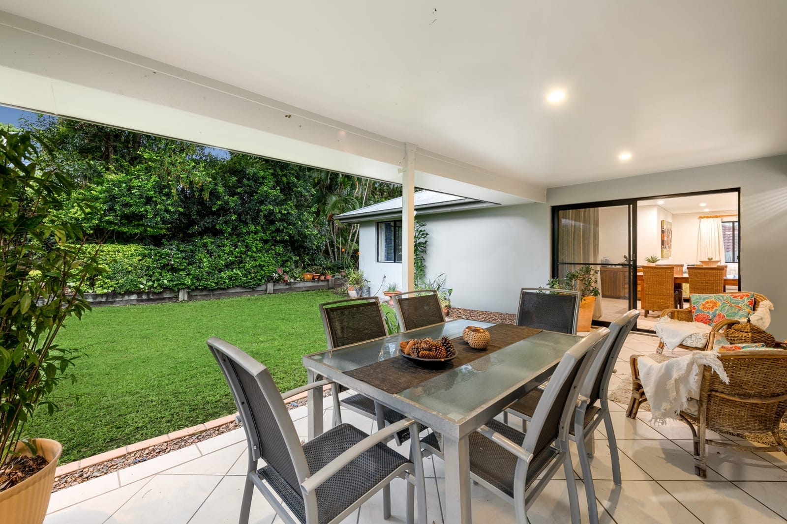 Presentation, Lifestyle, Location!