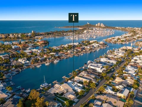 North Facing, Deep Water, Blue-Chip!