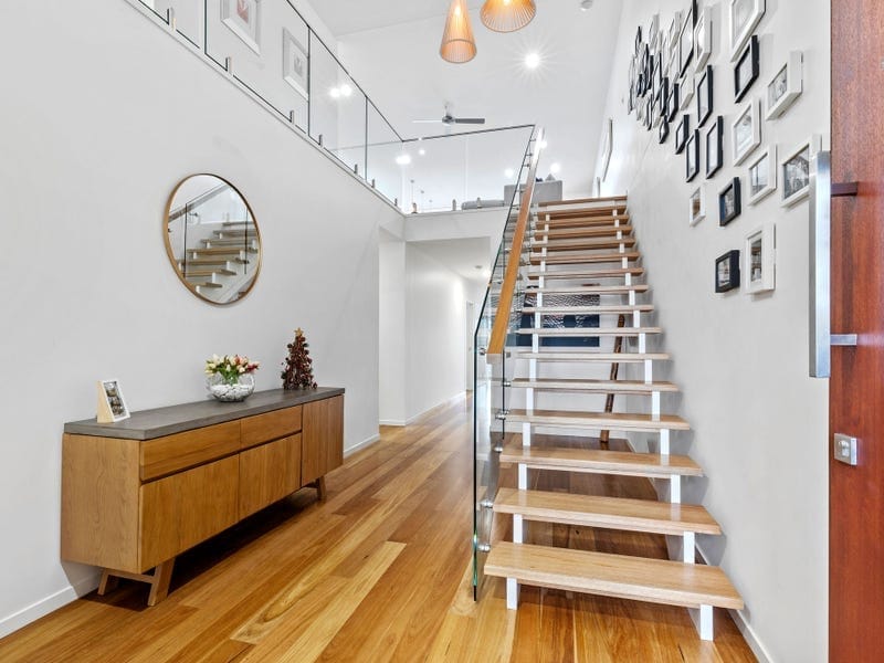 Meridien Magic…North-Facing Waterfront!