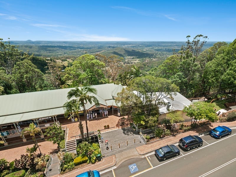 LOCATION, VIEWS AND THE PERFECT AIR BNB!